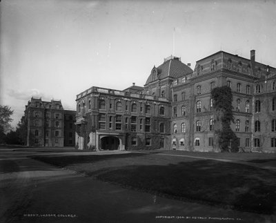 Vassar College, Poughkeepsie, New York, um 1904 von Detroit Publishing Co.
